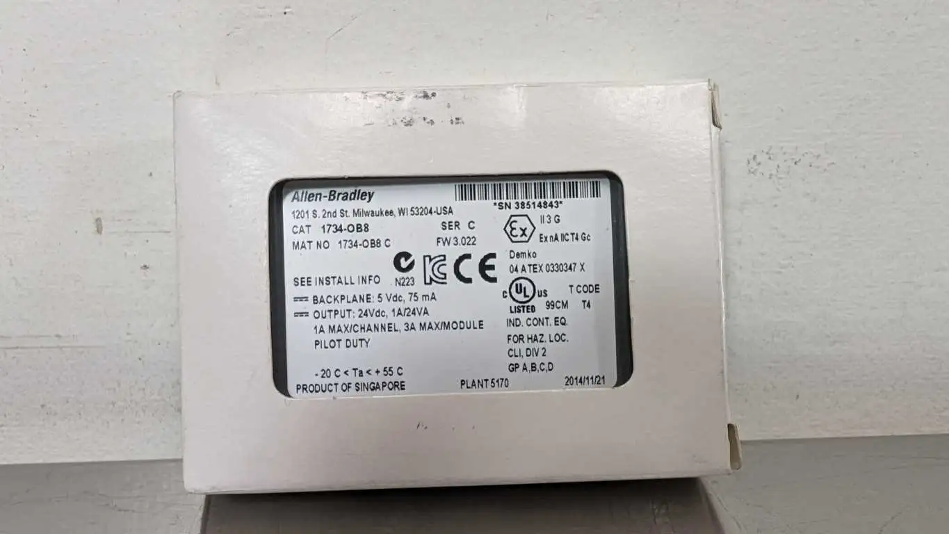 Allen-Bradley 1734-OB8 Digital Output Module Ser C FRM 3.022 8 Point