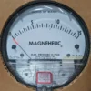 Dwyer 2015 Magnehelic Pressure Gauge 0-15 "WC 4" 1/8" NPT