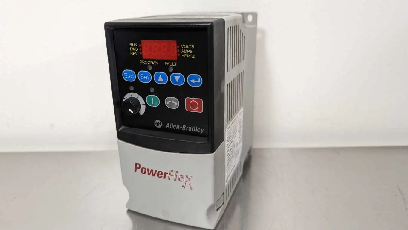 Allen-Bradley 22A-D2P3N104 AC Drive Ser A 1HP 0-240Hz PowerFlex 4