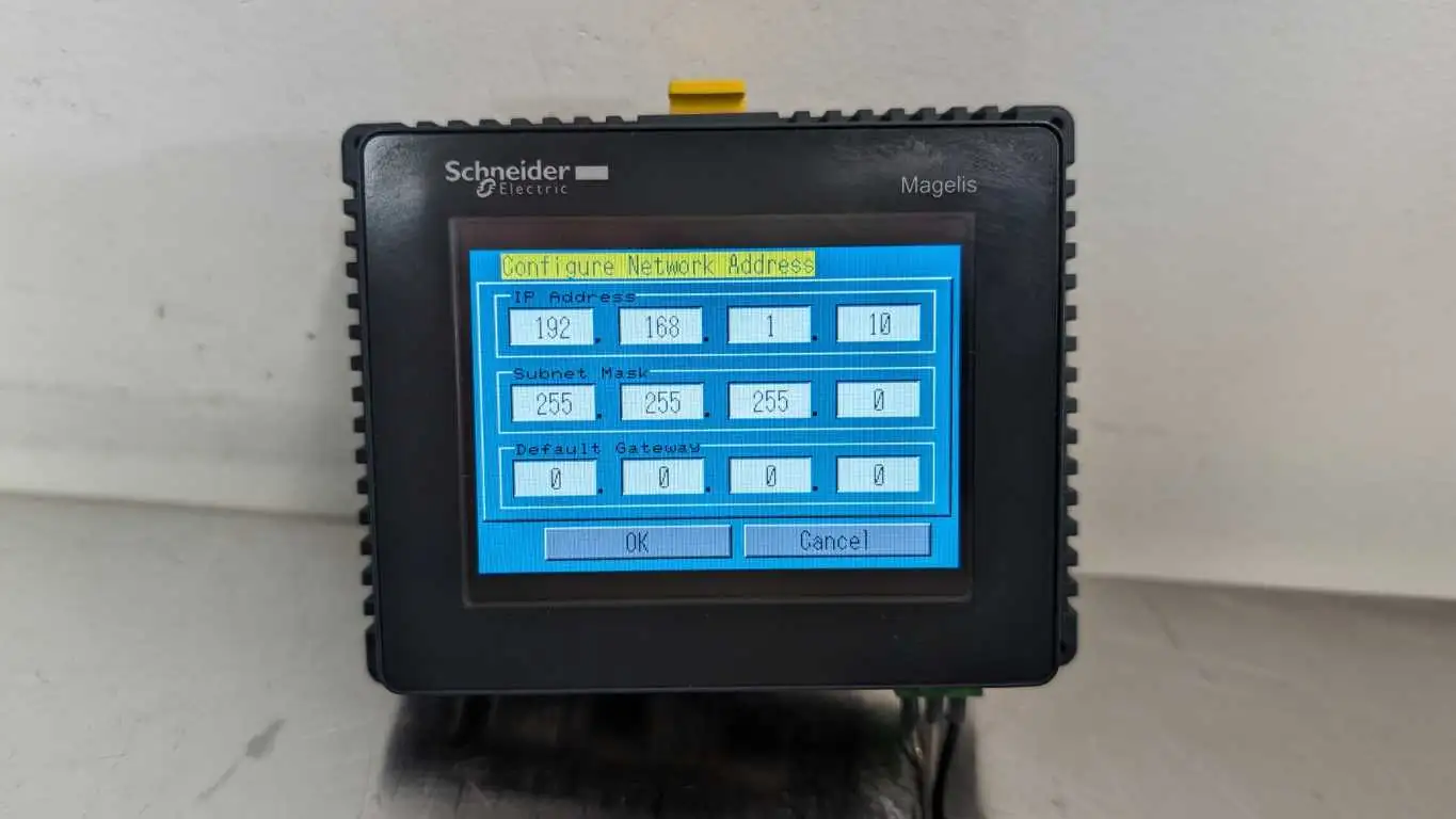 Schneider Electric HMIS5T Operator Interface Touch Screen Magelis HMIS65 24VDC