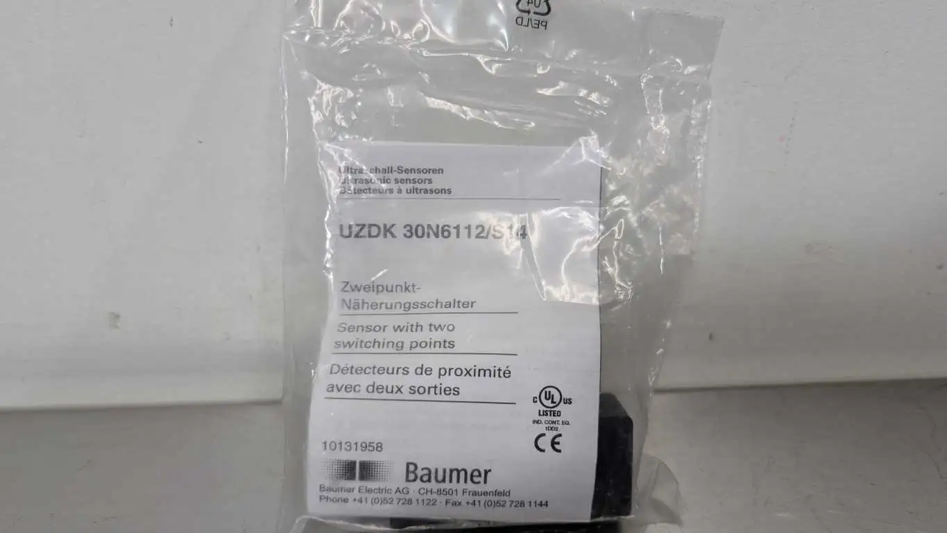 Baumer UZDK 30N6112/S14 Ultrasonic Proximity Sensor with 2 Switching Points