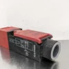 Telemecanique XCS PA593 Safety Interlock Switch 072060 240VAC 3A - Image 3