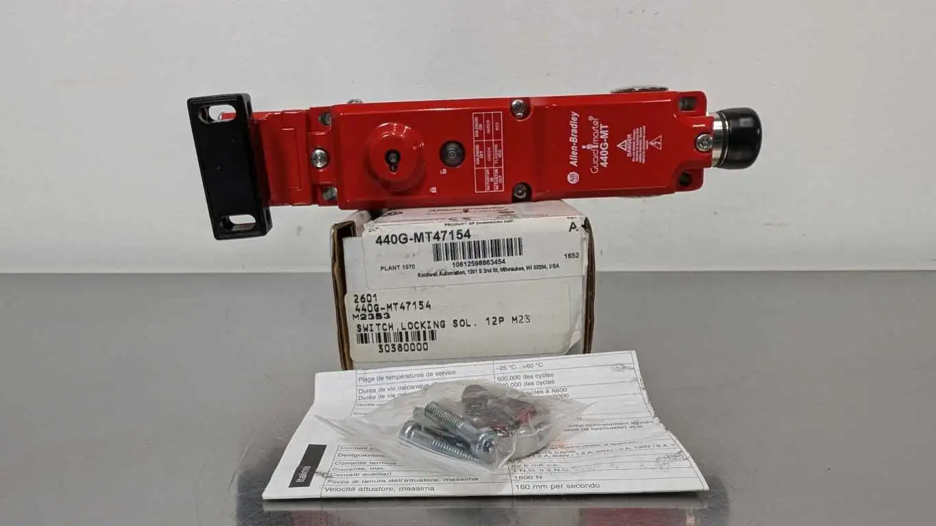 Allen-Bradley 440G-MT47154 Safety Interlock Switch PN-51715 Ser A 24VDC Guardmaster