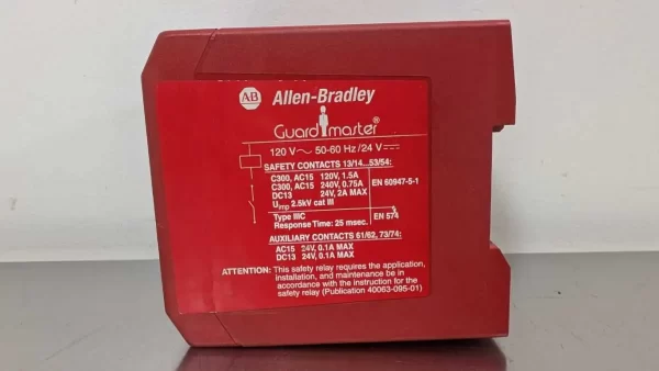 440R-ZBR520AZ1, Allen-Bradley, Safety Relay