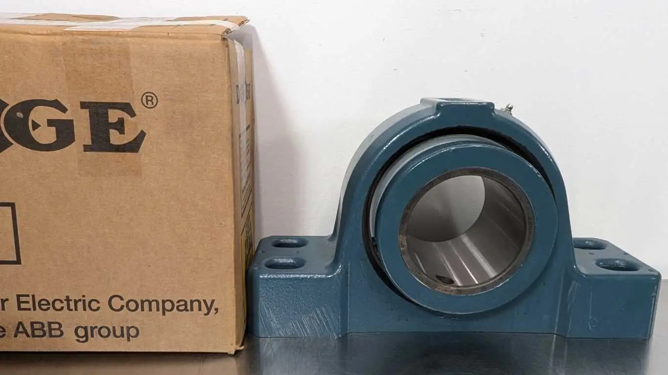 Dodge P4B-S2-315R Pillow Block Bearing 070373 3-15/16″ ID S-2000 4 Bolt