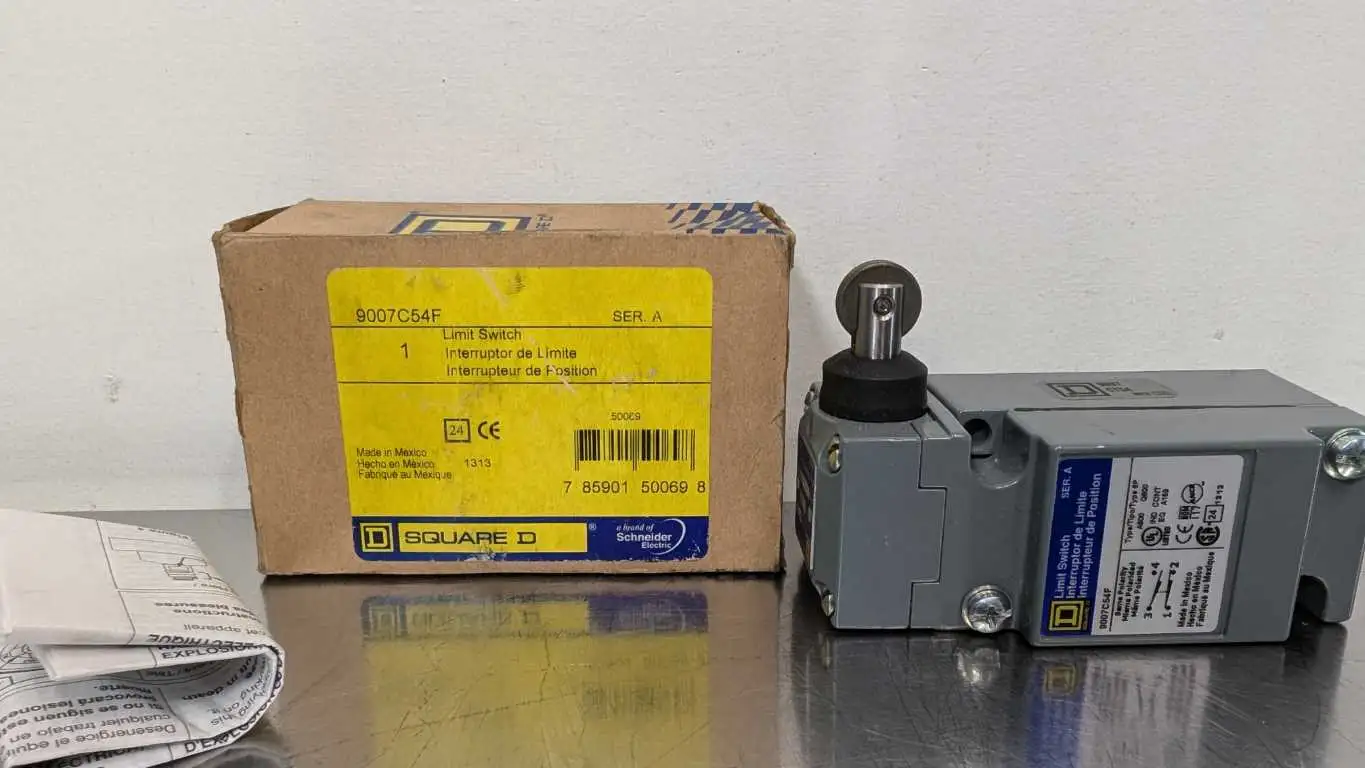 Square D 9007C54FY1905 Limit Switch Ser A NIB