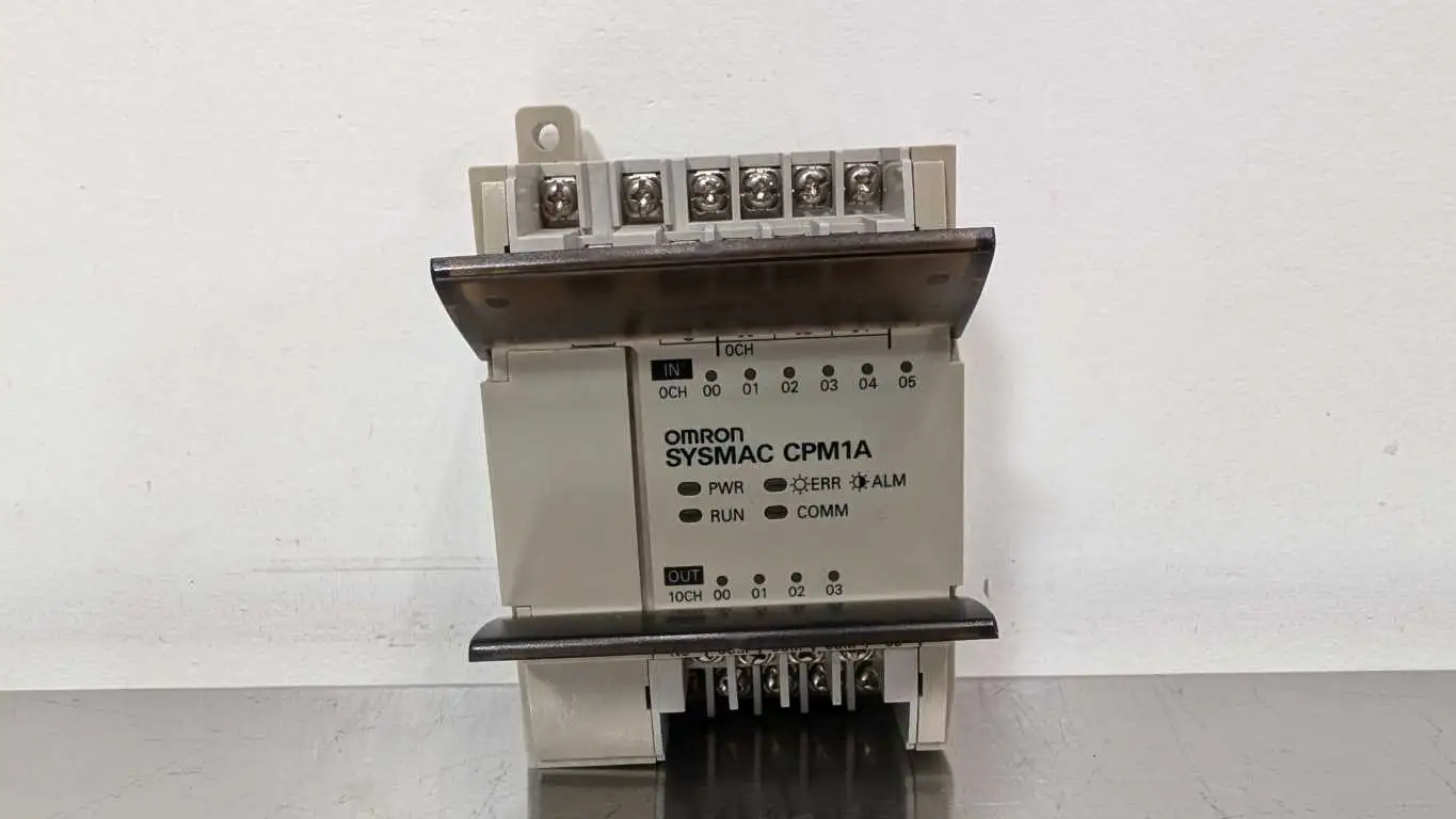 Omron CPM1A-10CDT-D Programmable Controller 24VDC 6W 24VDC