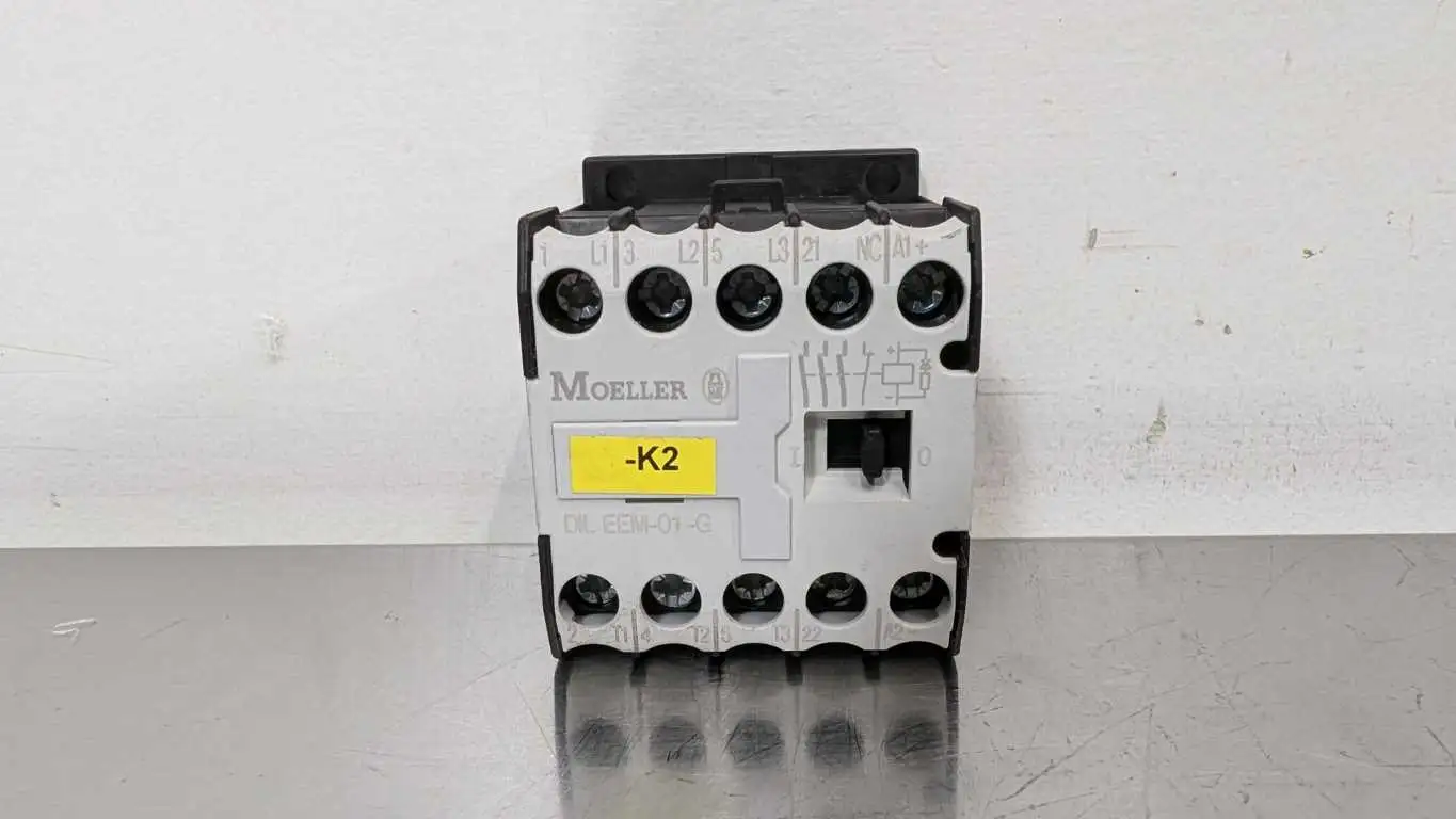 Moeller DIL EEM-01-G Contactor 1NC 24VDC Coil 3 Pole