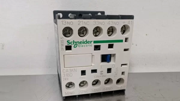 CA3KN31BD, Schneider Electric, Control Relay