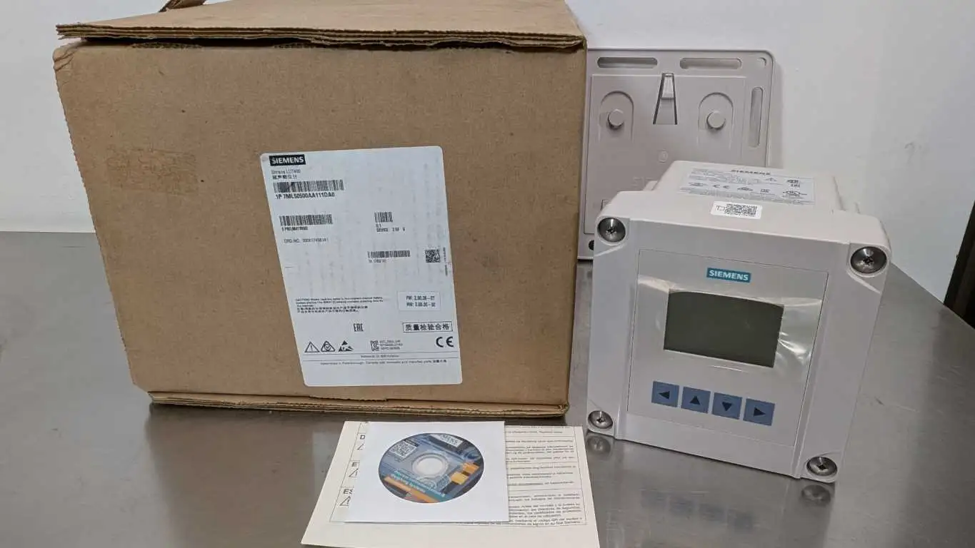 Siemens 7ML50500AA111DA0 Ultrasonic Level Controller SITRANS LUT420 FRM 2.00.06-07 60m