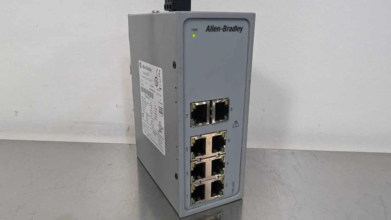 Allen-Bradley 1783-US8T Unmanaged Ethernet Switch PN-171228 Ser A 8-Port