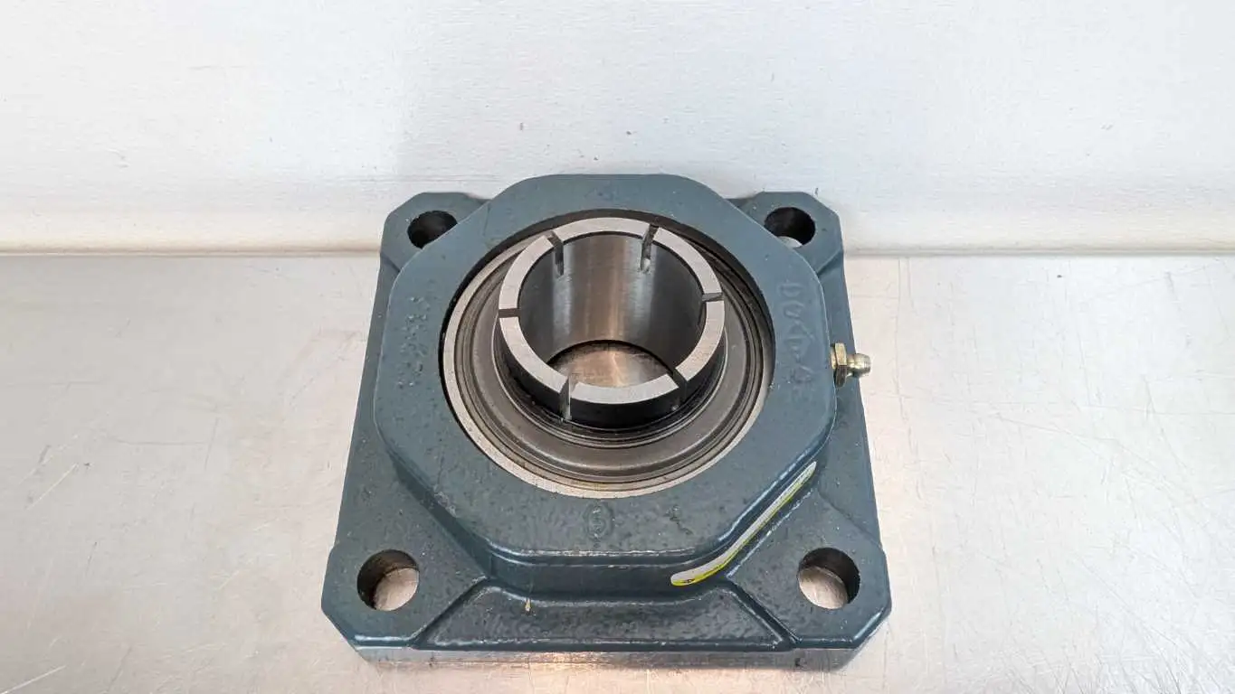 Dodge F4BDL111 4-Bolt Flange Mount Bearing 128787 1-11/16″ ID No Box