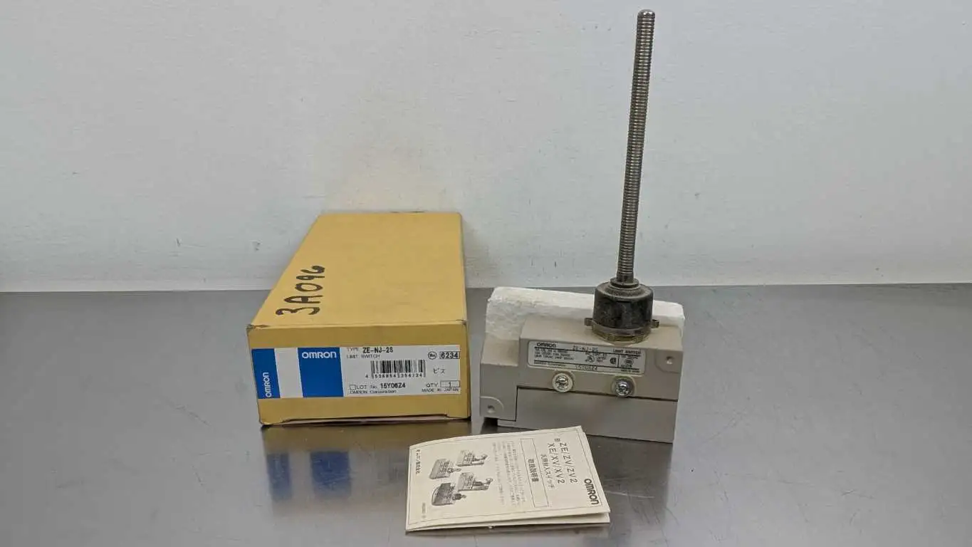 Omron ZE-NJ-2S Limit Switch 125/250/480VAC 15A