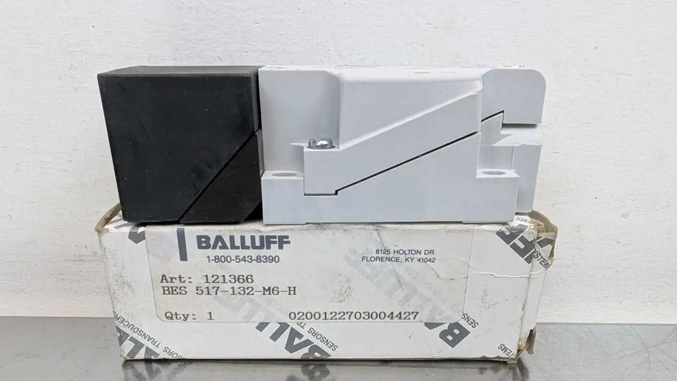 Balluff 517-132-M6-H Proximity Sensor BES0209 20mm 10-55VDC 200mA