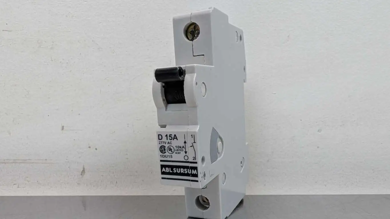 Altech 1DU15 Miniature Circuit Breaker D15A ABL SURSUM 277VAC 15A