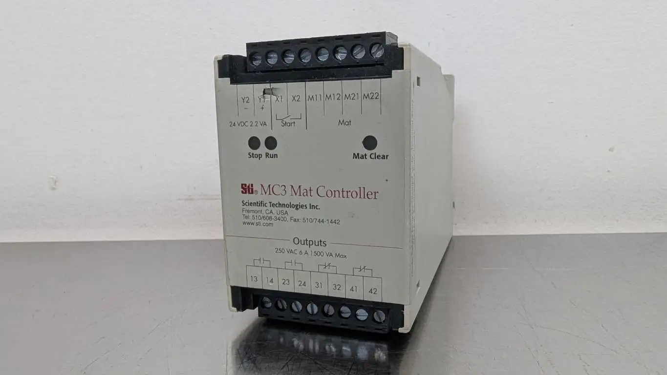 STI Omron 43767-0010 Safety Mat Controller MC3 24VDC 2.2A to 250VAC 6A