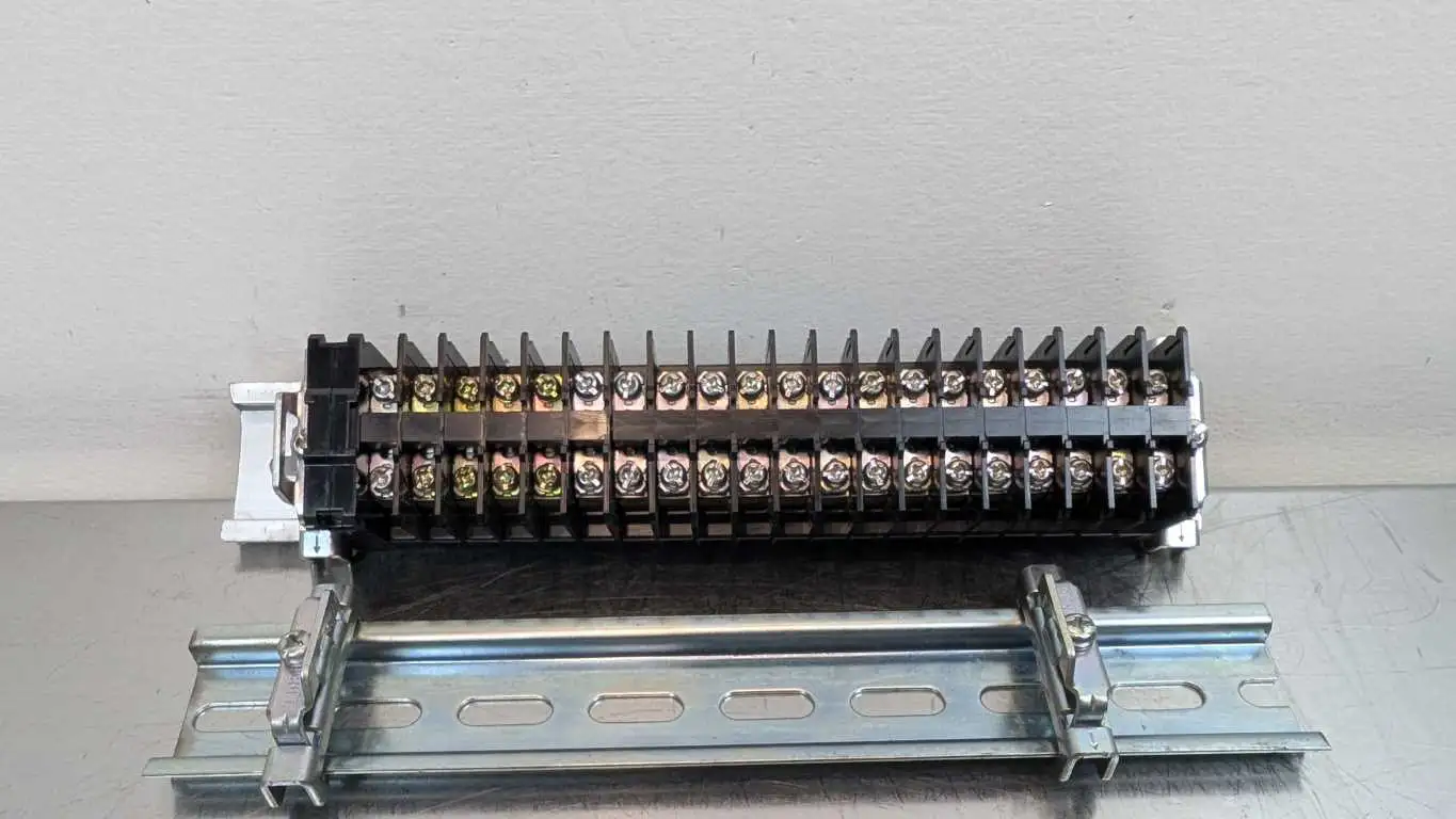 20 Pack IDEC BNH15MW Terminal Block and 2 Din Rails x 8″ Long 22-14 AWG 600V 15A