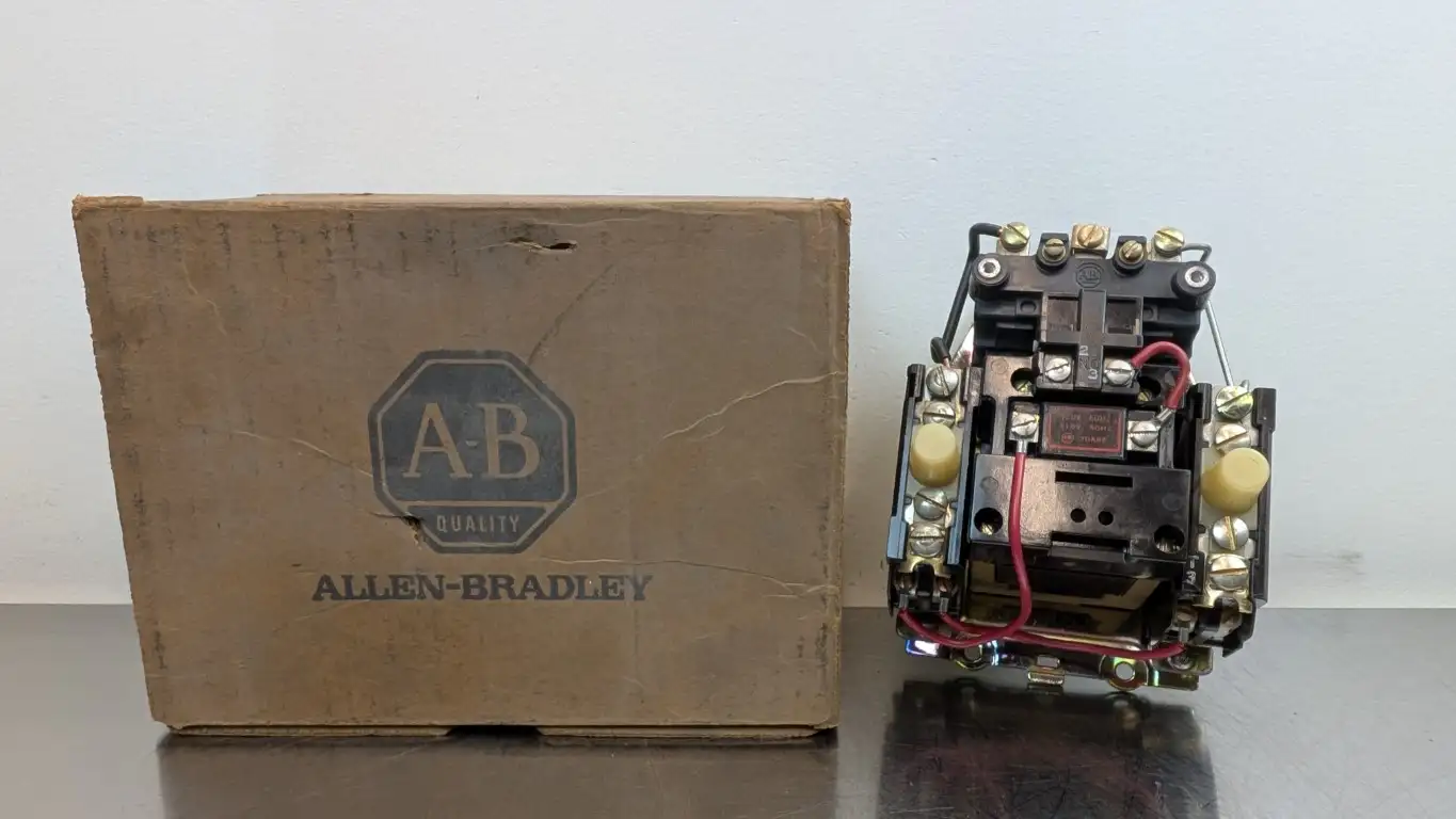 Allen-Bradley 709-AOD46 Across The-Line AC Starter Ser K 110/120VAC Coil Size 0