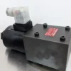 Hirose HS0-G03-A10F-LZ Solenoid Valve WR-32C-10 100VAC Coil - Image 3