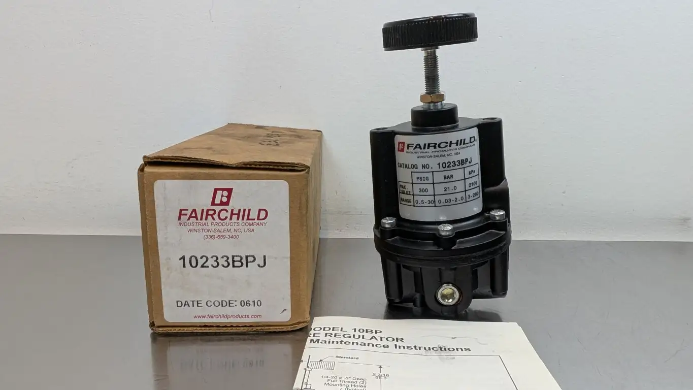 Fairchild 10233BPJ Pneumatic Pressure Regulator 3/8″ 300 PSIG Max 0.5-30 PSIG Range