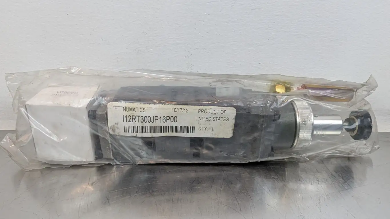 Numatics I12RT300JP16P00 Pneumatic Regulator