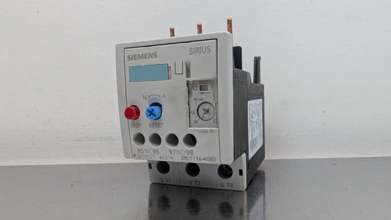 Siemens 3RU1136-4GB0 Overload Relay 600VAC 36-45A
